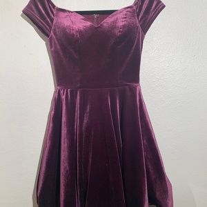 Windsor Off-The-Shoulder Formal Dress